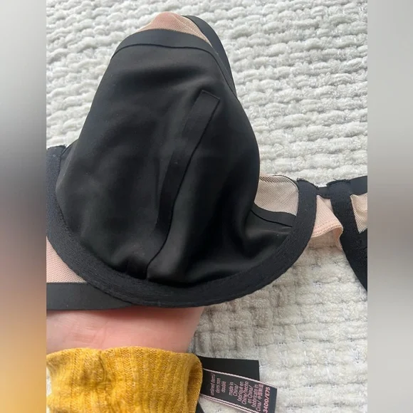 Victoria’s Secret bra - Picture 5 of 6